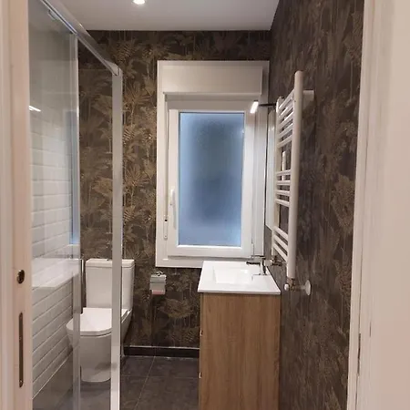 Habitación en casa particular Habitación En Con Zonas Comunes Compartida H1 *